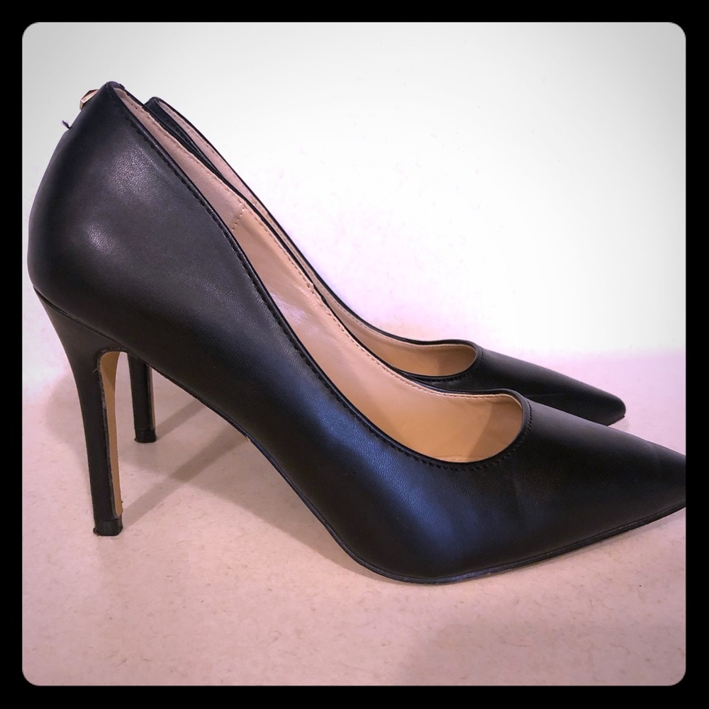 Ladies shoes